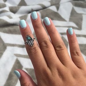 Hasma Hand Ring Mid Finger